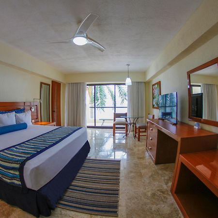 Plaza Pelicanos Grand Beach Resort All Inclusive Puerto Vallarta Bagian luar foto