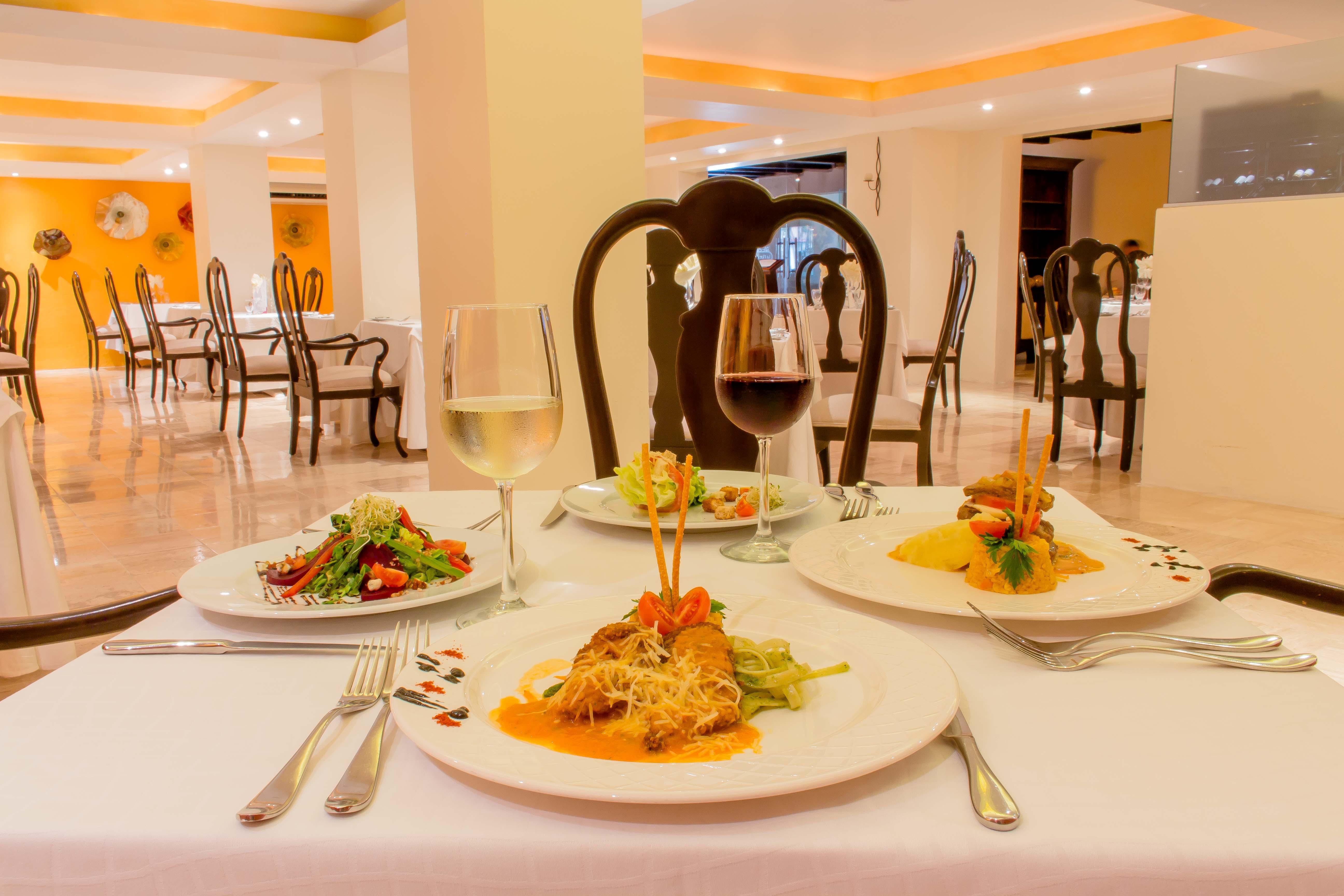 Plaza Pelicanos Grand Beach Resort All Inclusive Puerto Vallarta Bagian luar foto