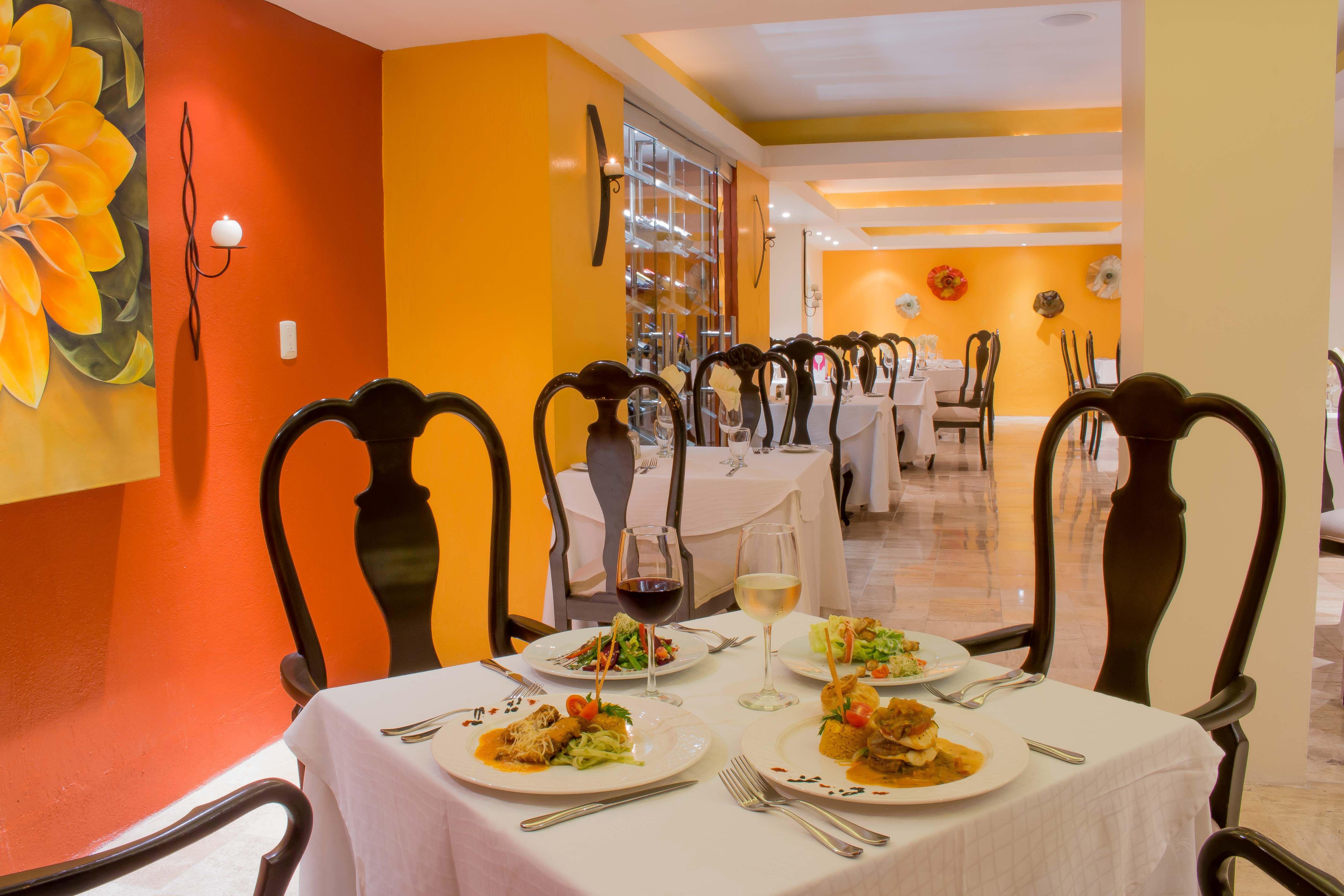 Plaza Pelicanos Grand Beach Resort All Inclusive Puerto Vallarta Bagian luar foto