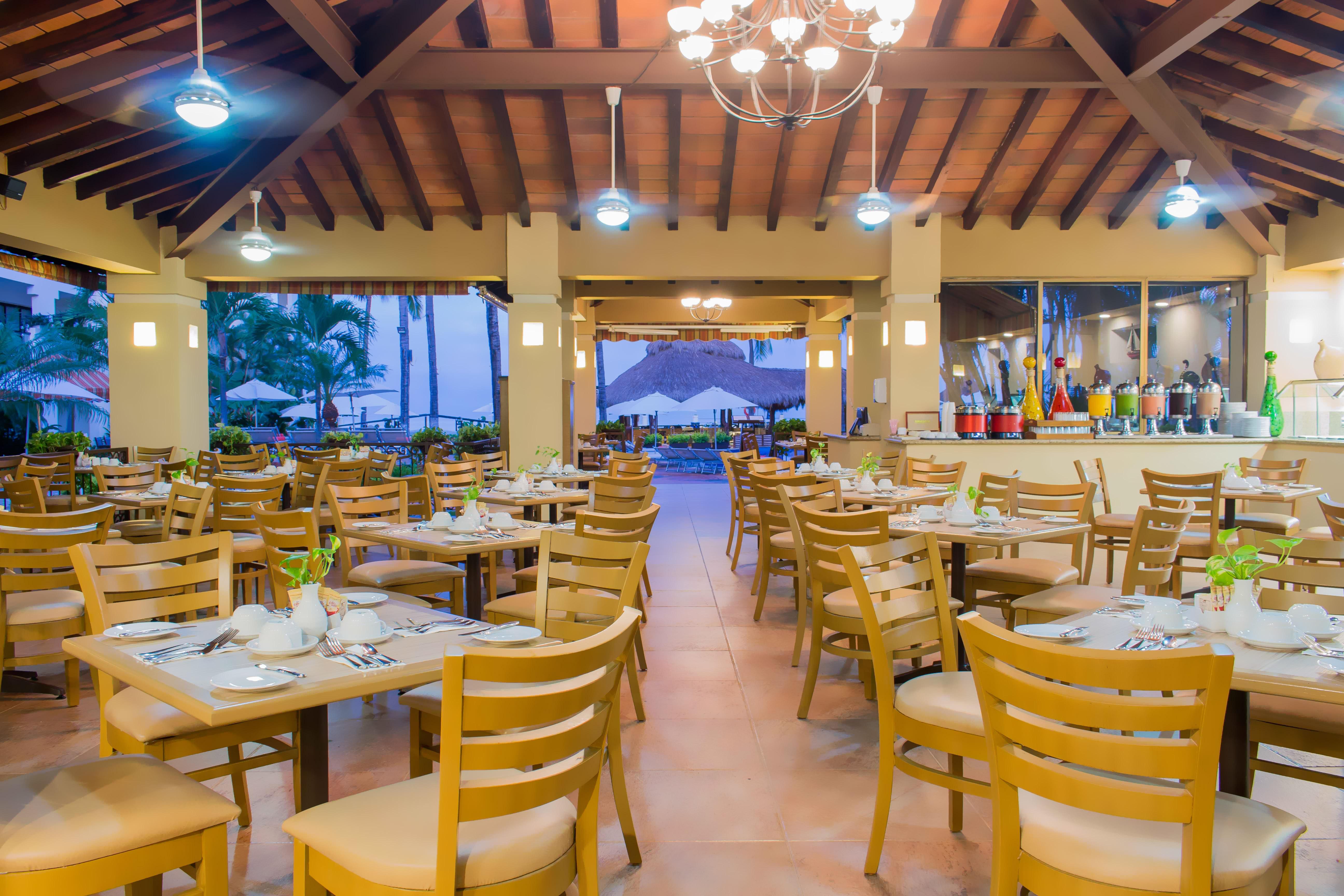 Plaza Pelicanos Grand Beach Resort All Inclusive Puerto Vallarta Bagian luar foto