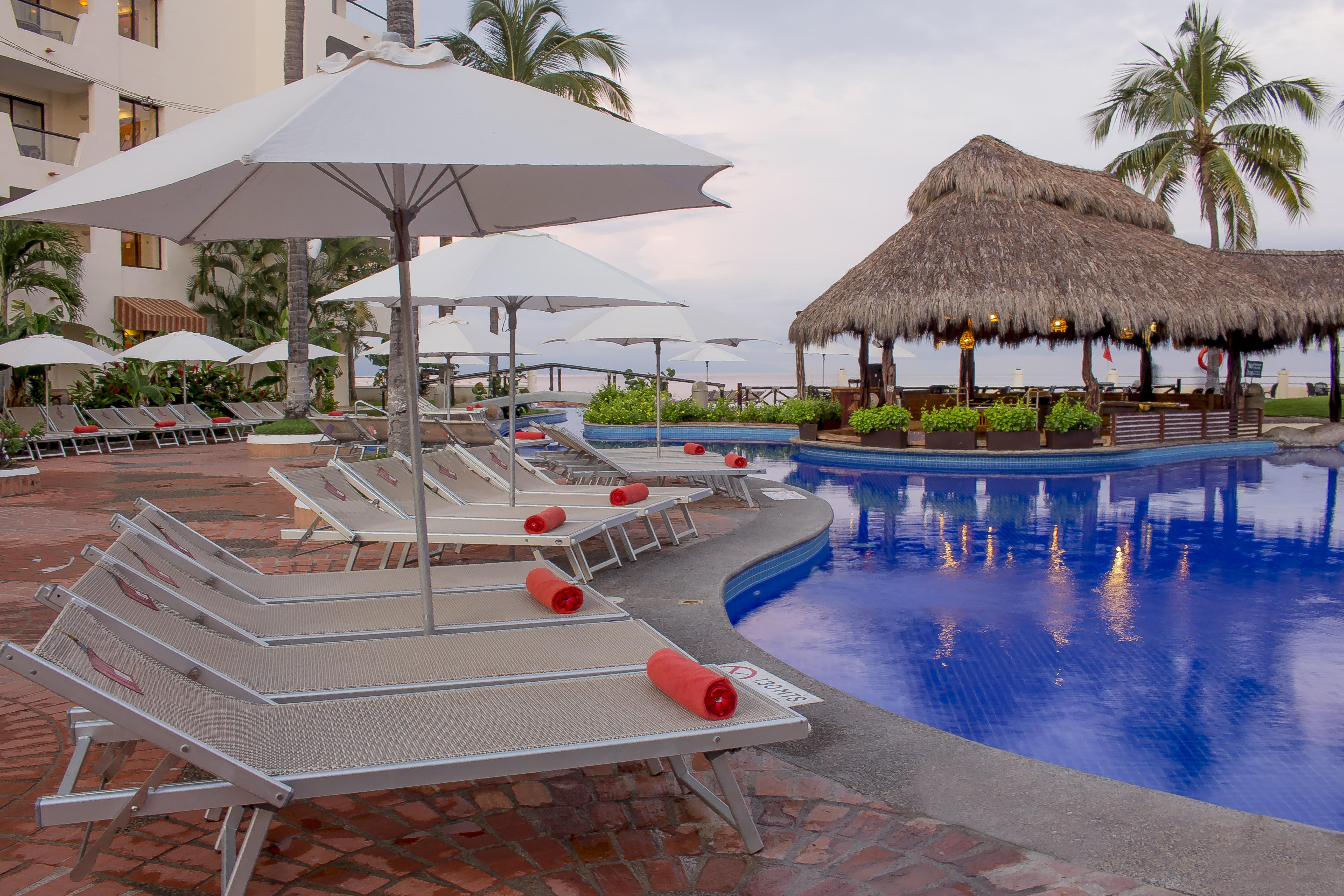 Plaza Pelicanos Grand Beach Resort All Inclusive Puerto Vallarta Bagian luar foto