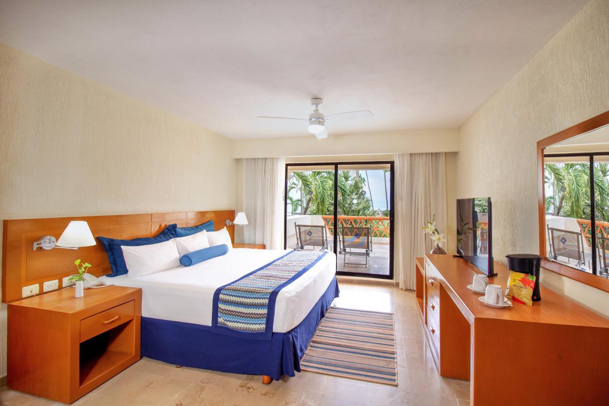 Plaza Pelicanos Grand Beach Resort All Inclusive Puerto Vallarta Bagian luar foto