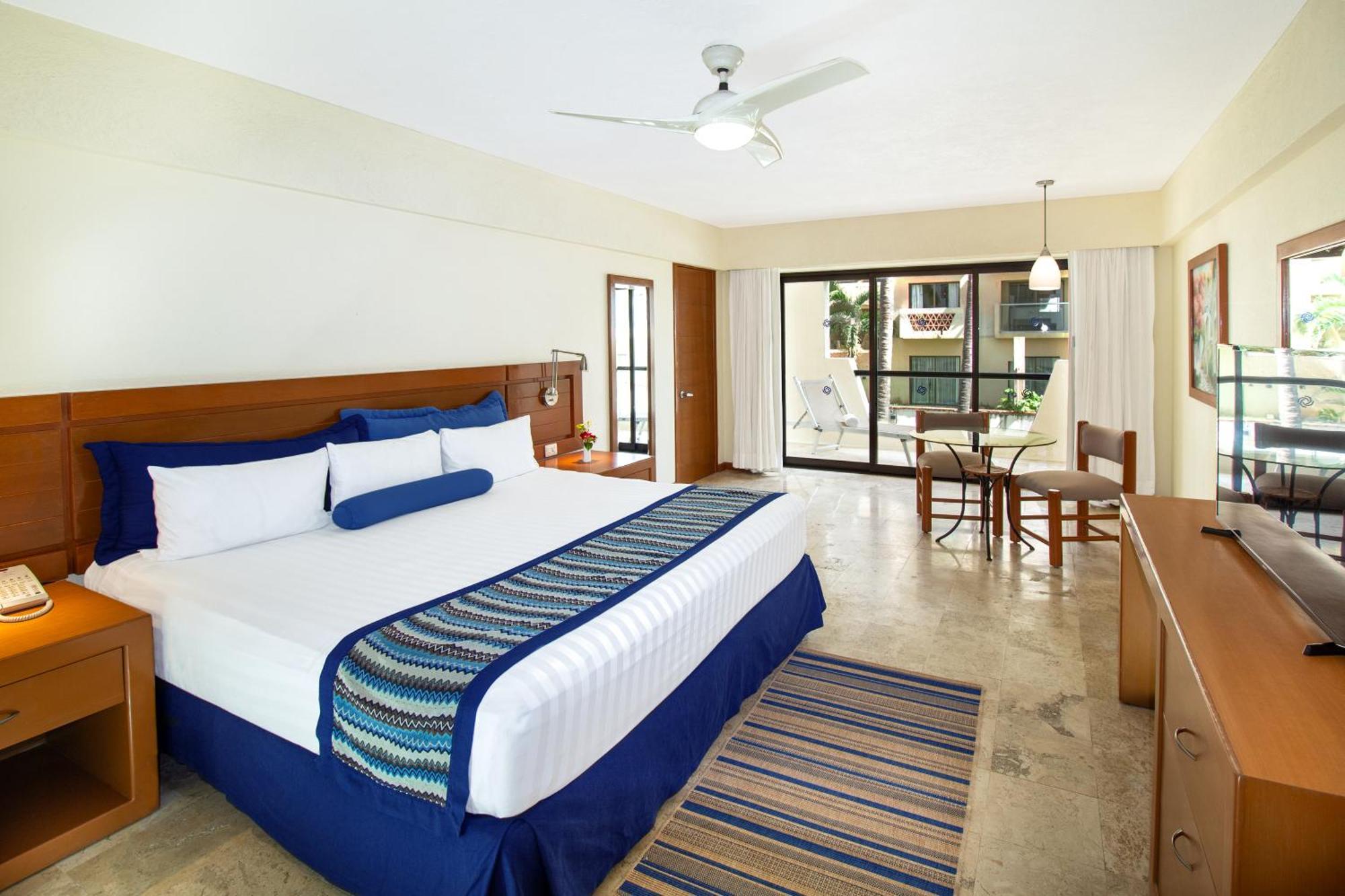 Plaza Pelicanos Grand Beach Resort All Inclusive Puerto Vallarta Bagian luar foto