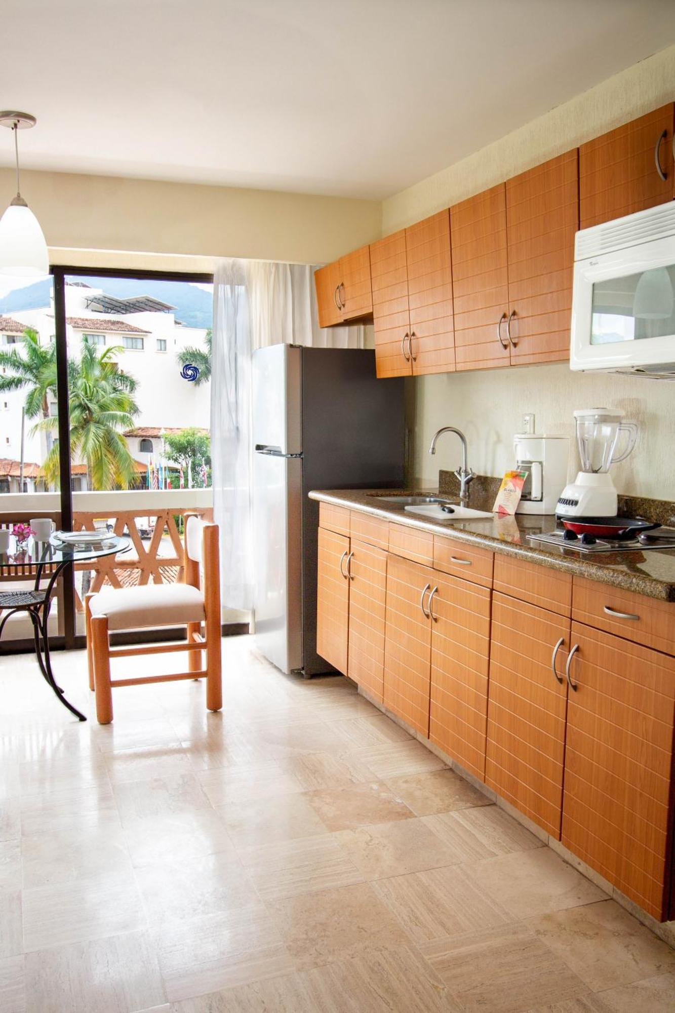 Plaza Pelicanos Grand Beach Resort All Inclusive Puerto Vallarta Bagian luar foto