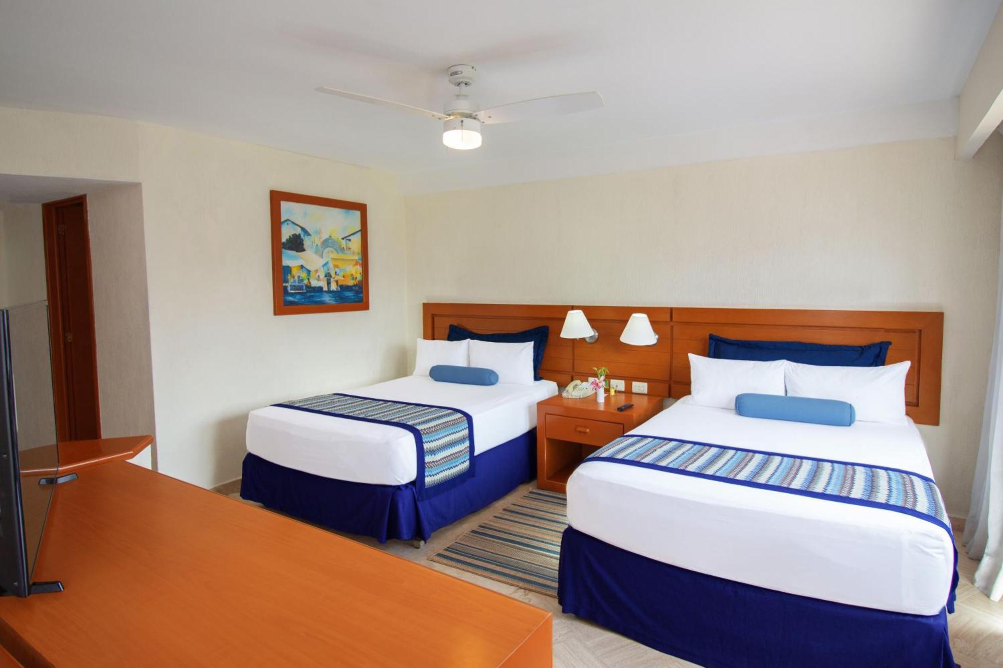 Plaza Pelicanos Grand Beach Resort All Inclusive Puerto Vallarta Bagian luar foto