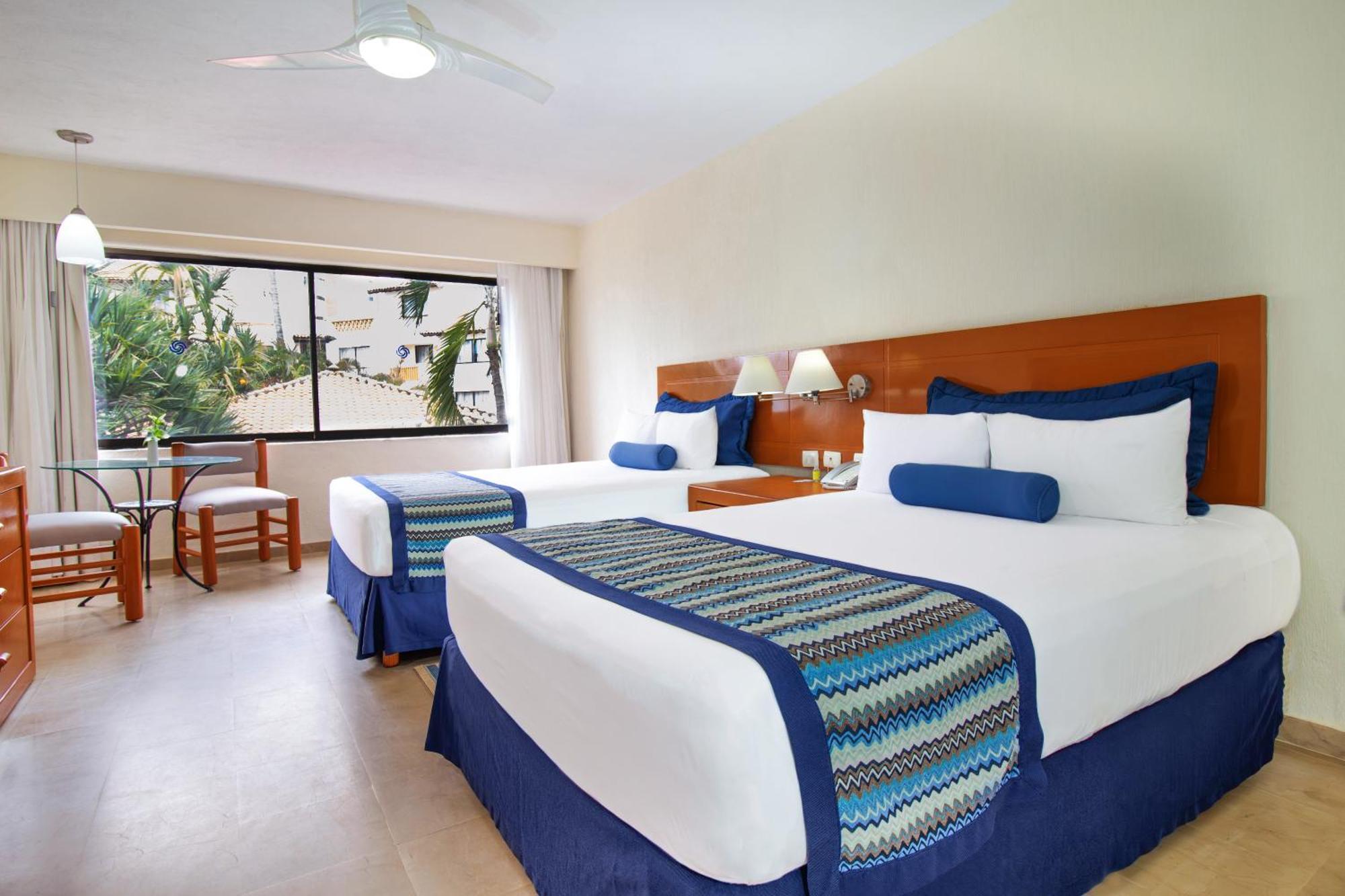 Plaza Pelicanos Grand Beach Resort All Inclusive Puerto Vallarta Bagian luar foto