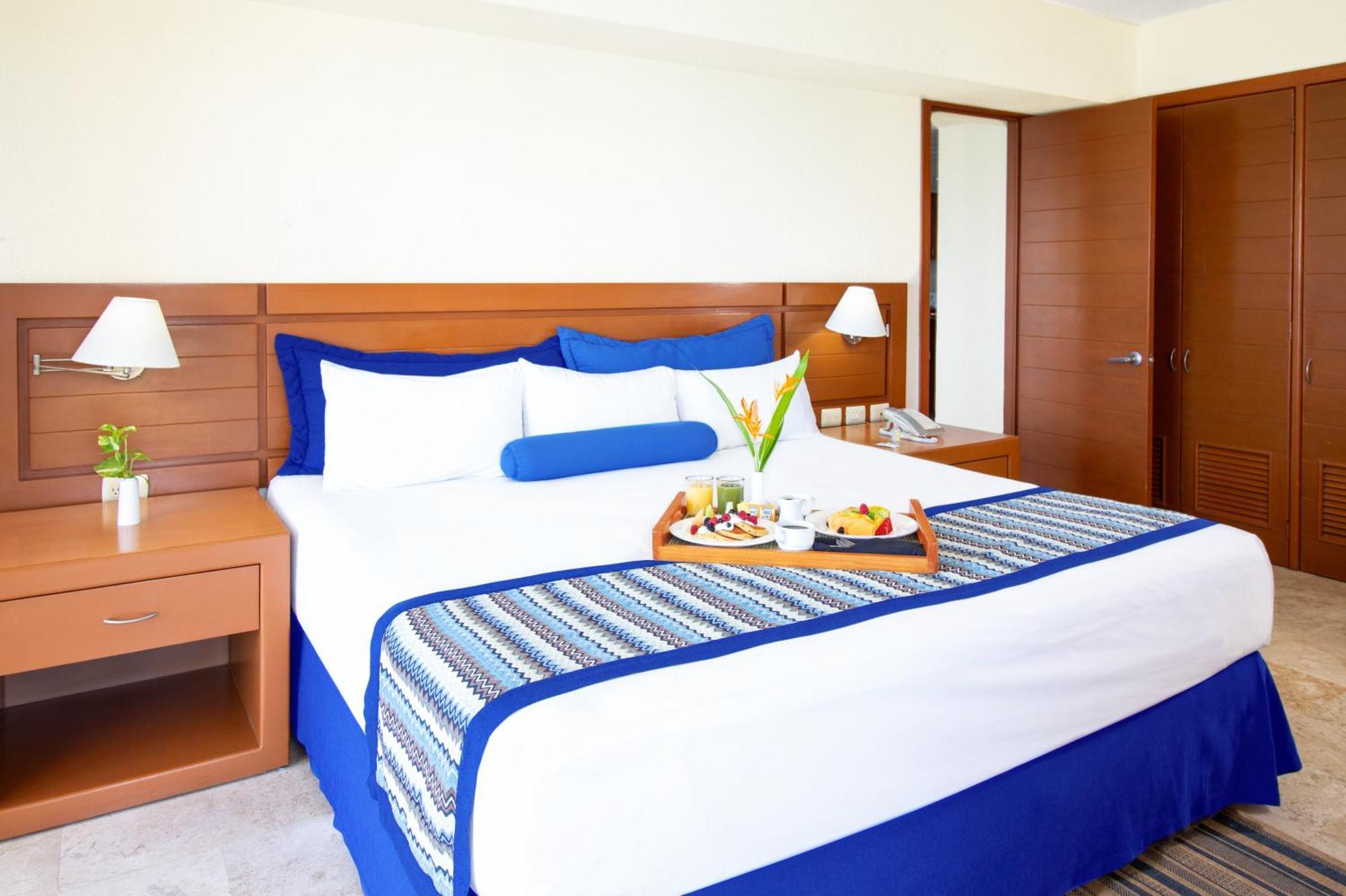 Plaza Pelicanos Grand Beach Resort All Inclusive Puerto Vallarta Bagian luar foto
