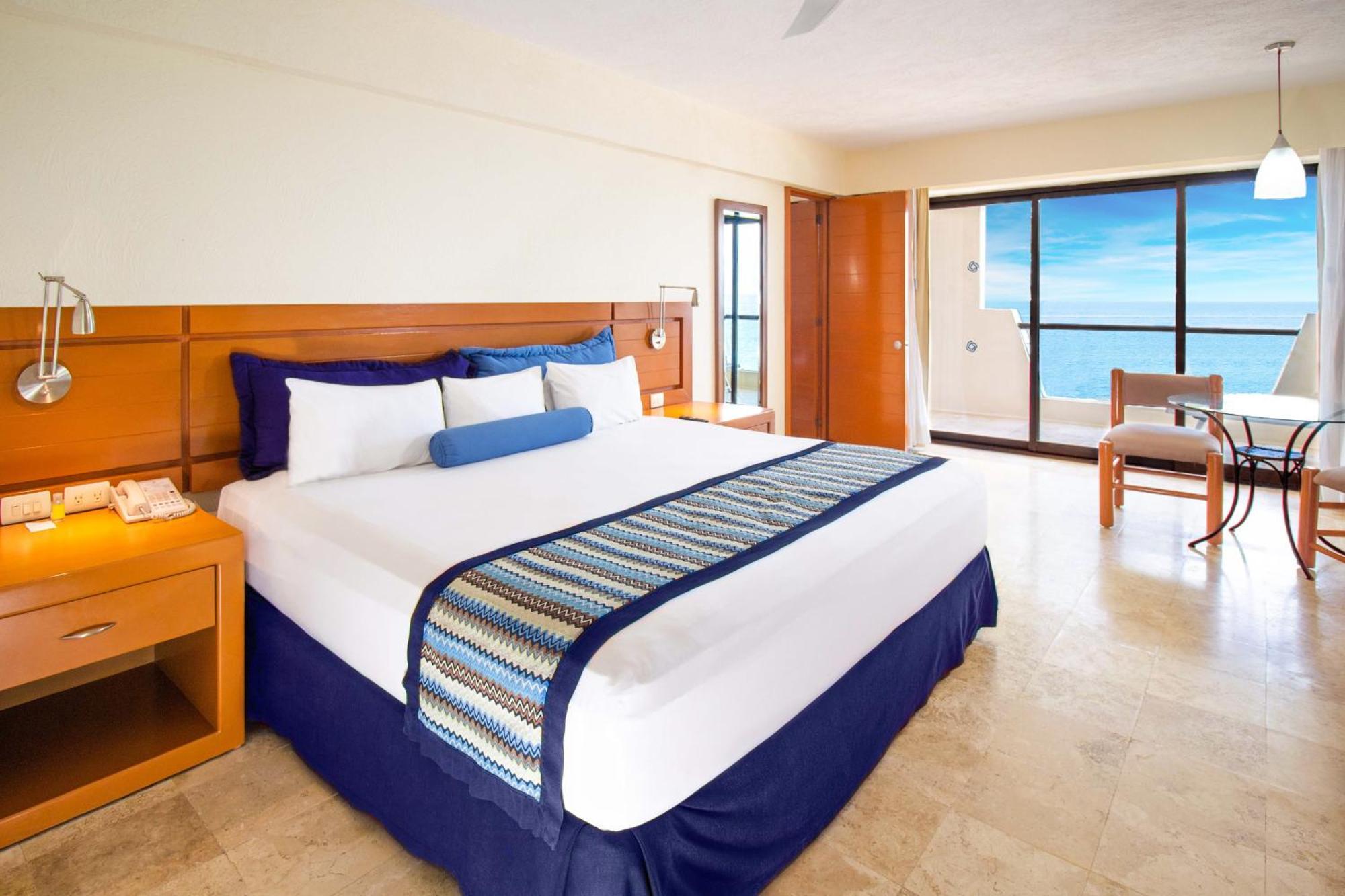 Plaza Pelicanos Grand Beach Resort All Inclusive Puerto Vallarta Bagian luar foto